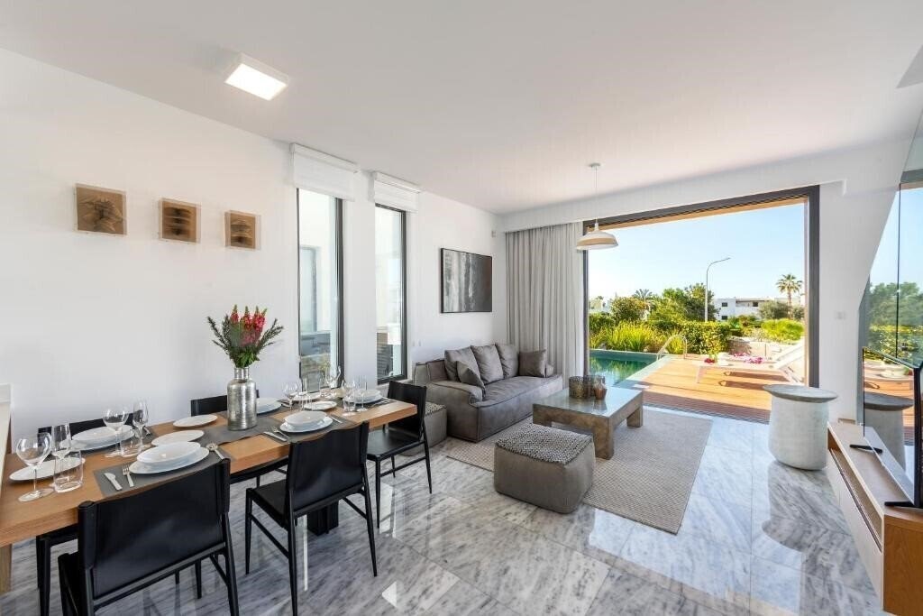 Картинка Villa Laurus 6 3*