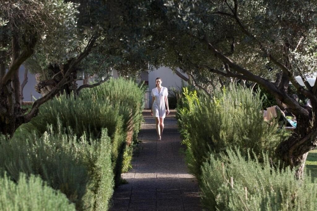 Территория Almyra 5*