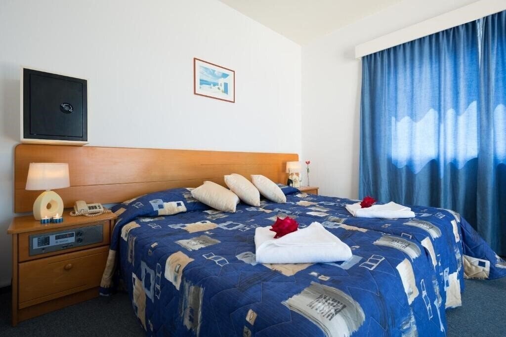Панорама Sunny Hill Hotel Apartments 3*