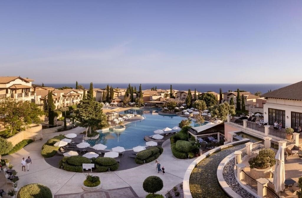 Готель Aphrodite Hills Resort 5*