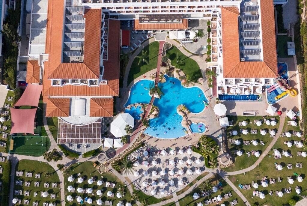 Територія Cyprotel Cypria Bay (ex. Riu Cypria Resort) 4*
