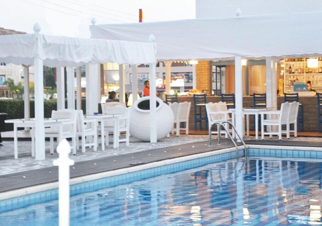 Апартаменты Tasmaria Hotel Apartments 3*