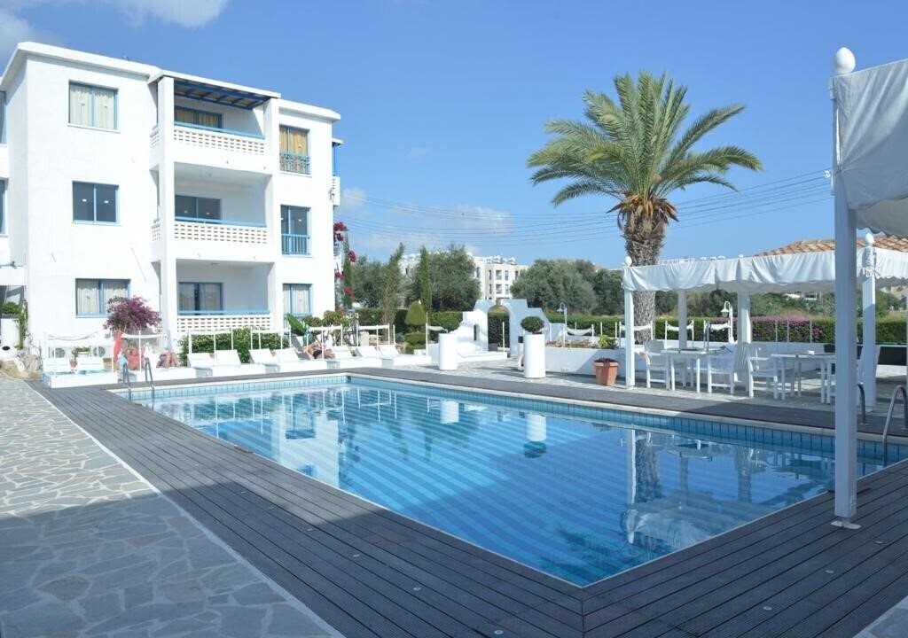 Панорама Tasmaria Hotel Apartments 3*