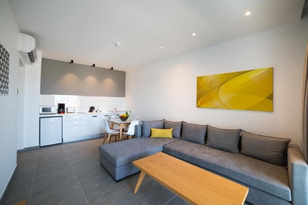 Территория Damon Hotel Apts Cat. A 4*