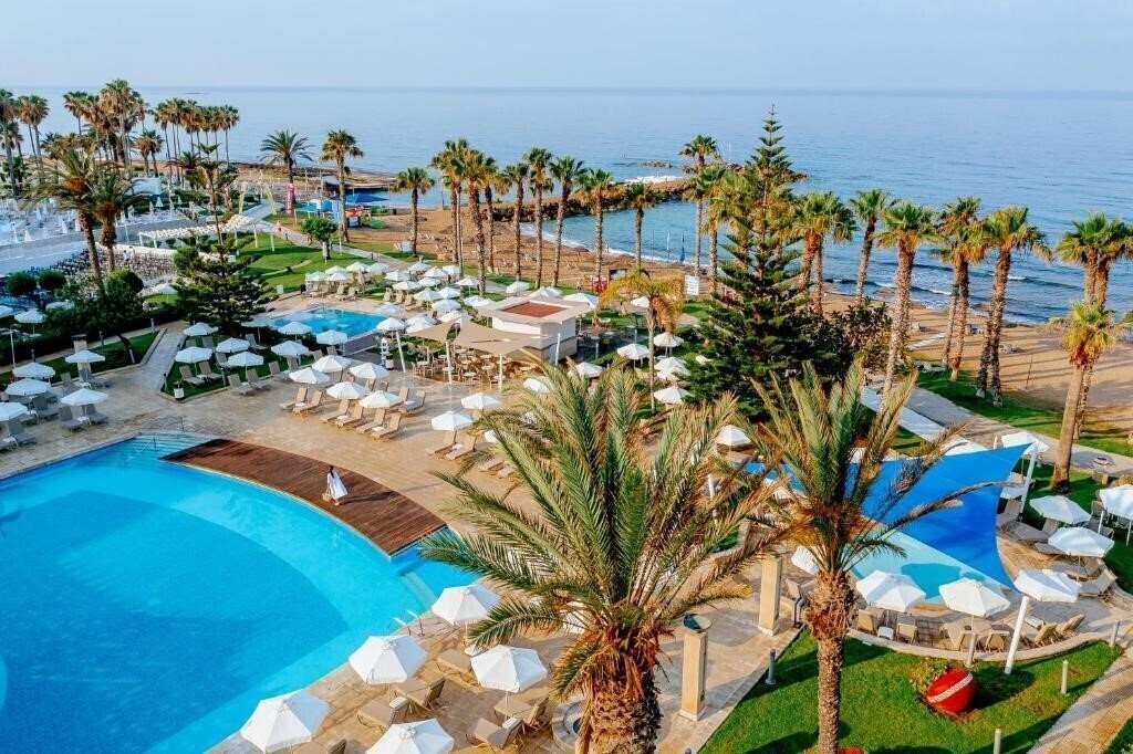 Готель Louis Ledra Beach 4*