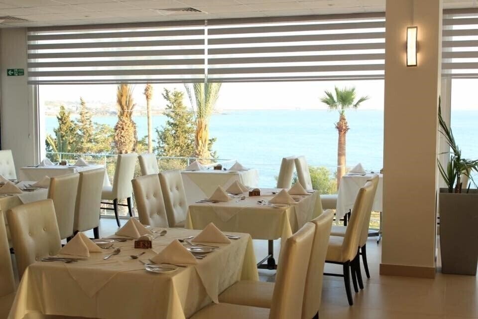 Панорама Ascos Coral Beach 4*