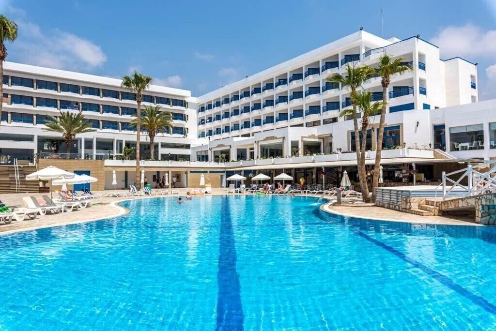 Готель Ascos Coral Beach 4*