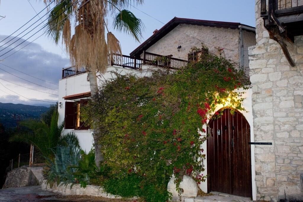Панорама The Old Olive Mill 3*