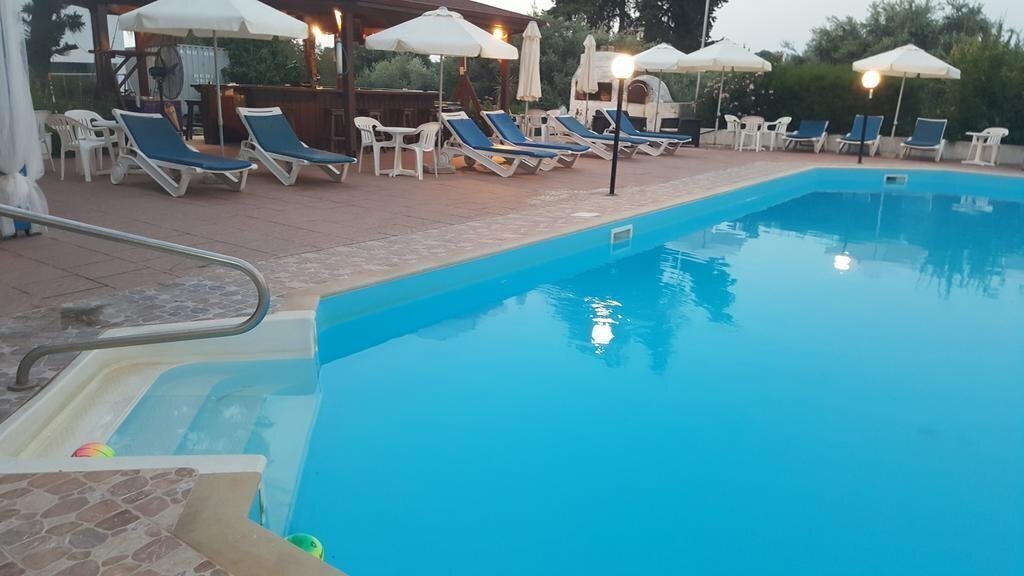 Территория Alkionest Hotel Apts апартаменты