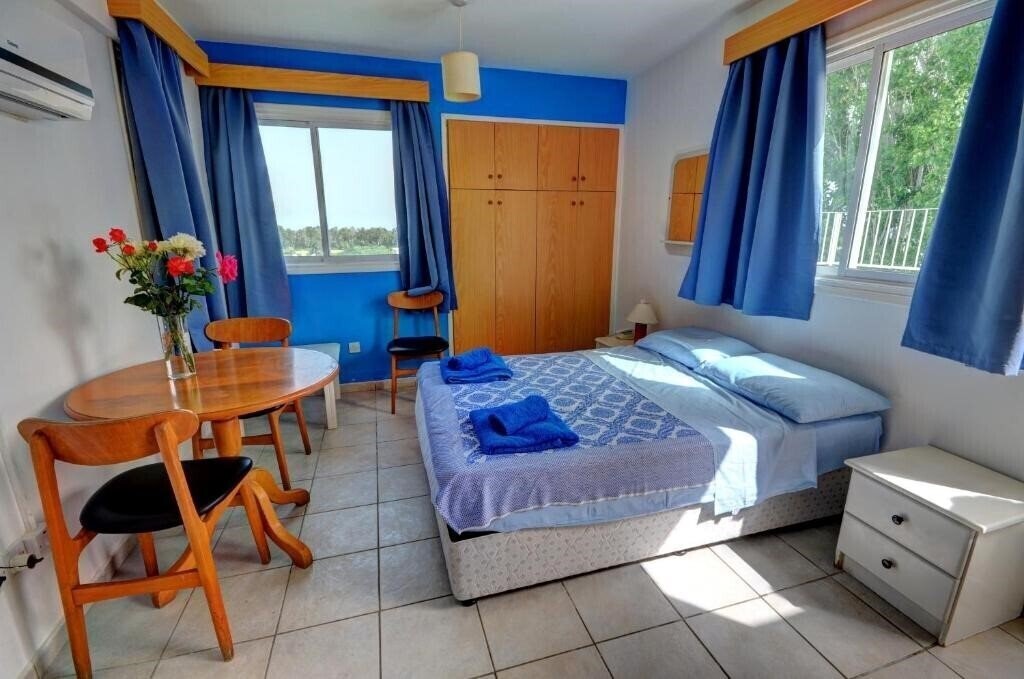 Апартаменты Renos Tourist Apartments 1*