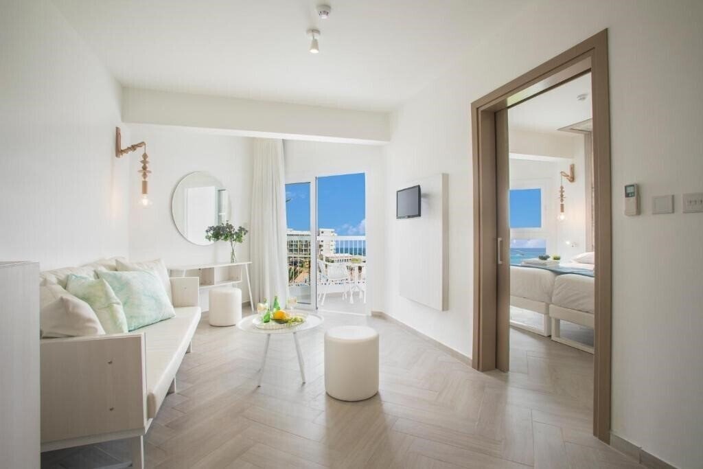 Территория Domniki Hotel Apartments апартаменты