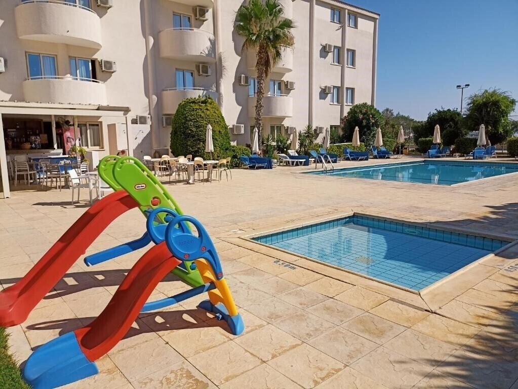 Вид Mandalena Hotel Apartments 3*