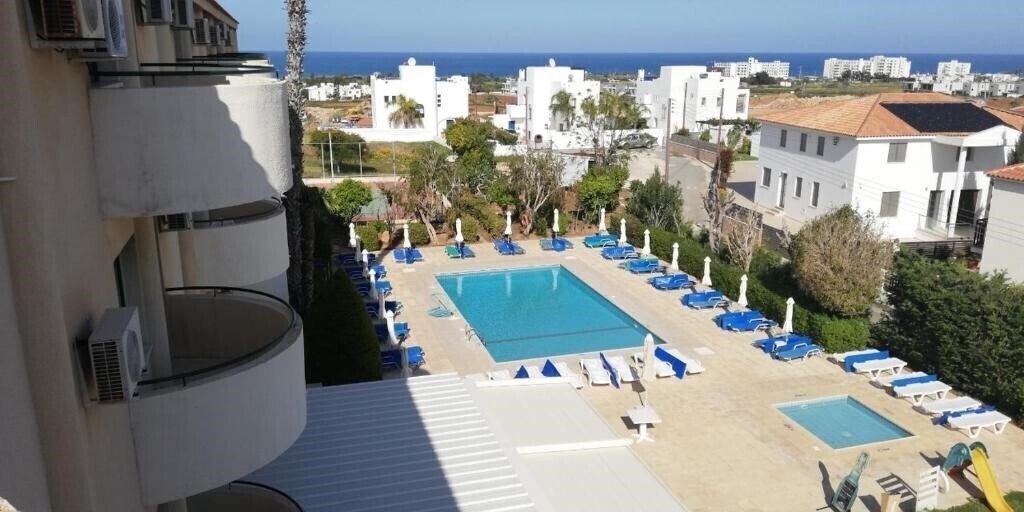 Апартаменты Mandalena Hotel Apartments 3*