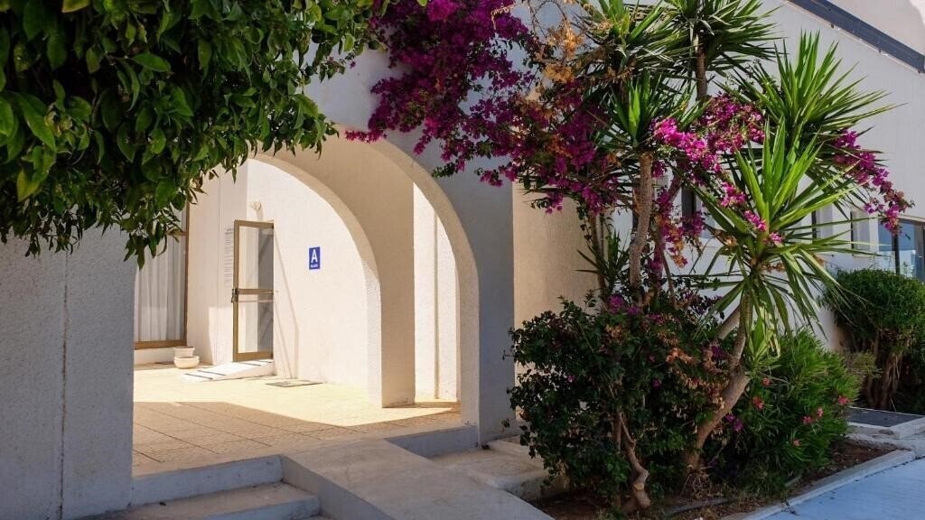 Фотография Amore Hotel Apartments апартаменты