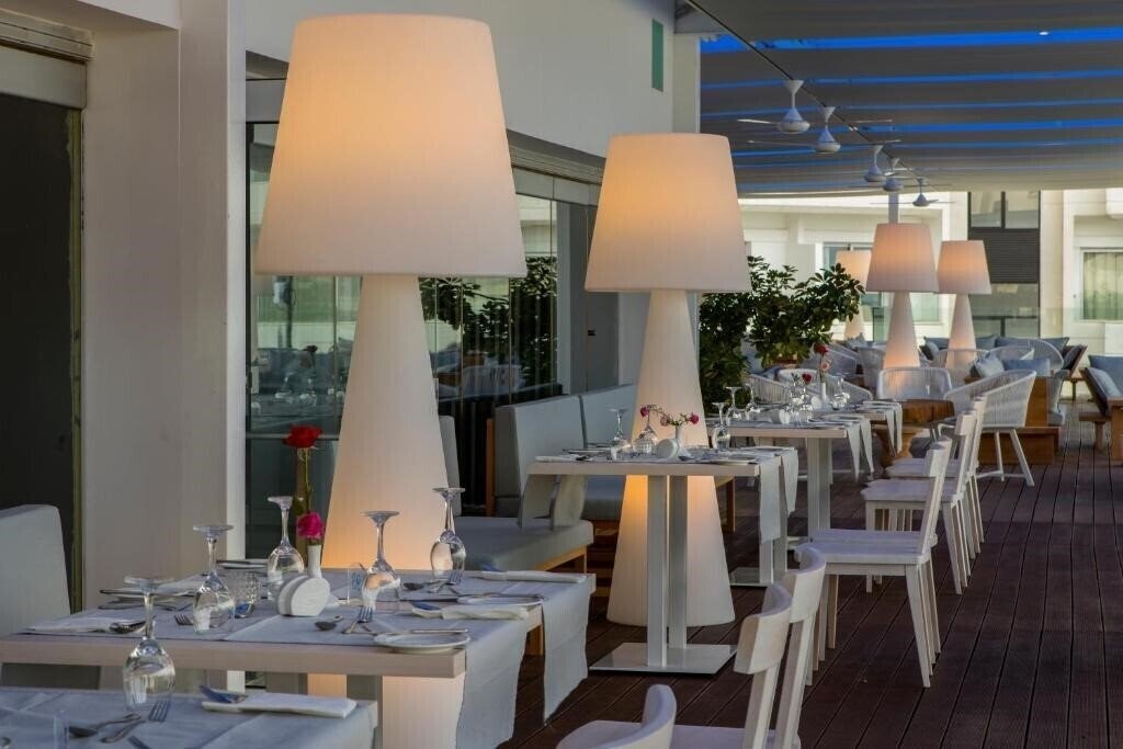 Вид Odessa Beach Hotel 4*