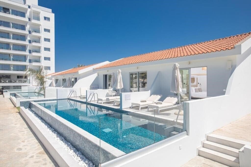 Вид Bohemian Gardens Hotel 4*