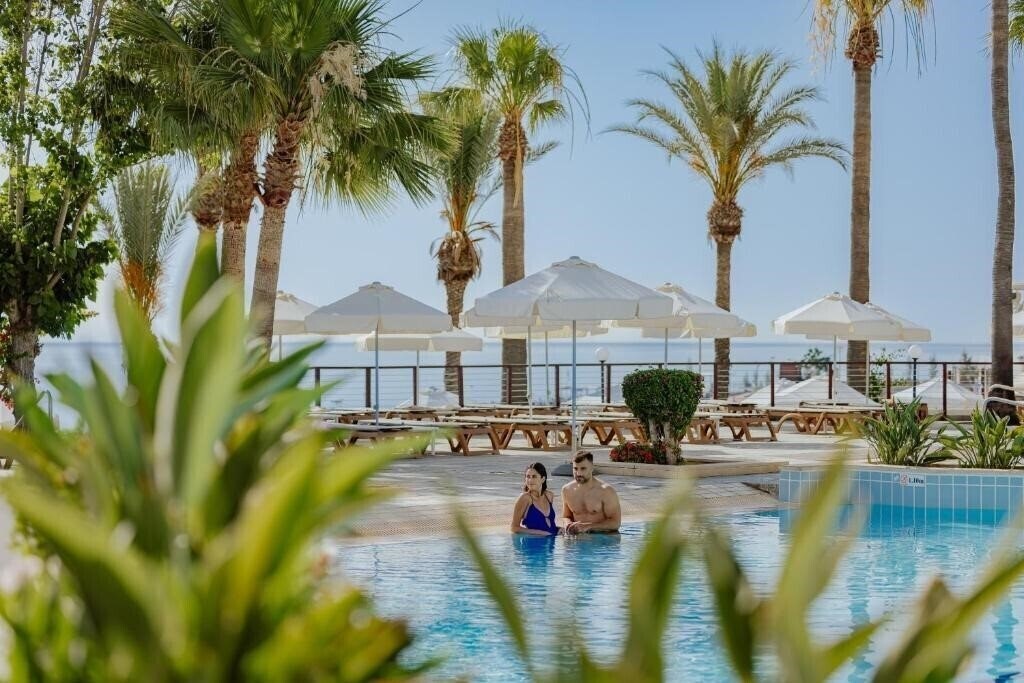 Фотография Golden Coast 4*