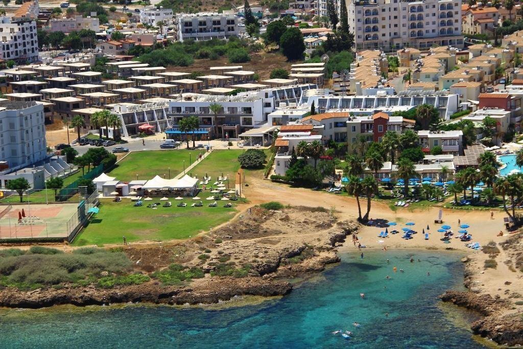 Вид Penelope Beach Hotel 3*