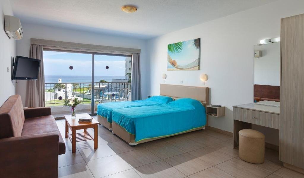 Территория Penelope Beach Hotel 3*