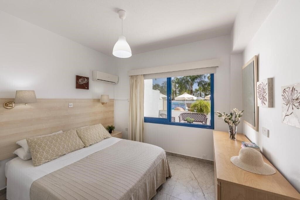 Зображення Flouressia Gardens 3*