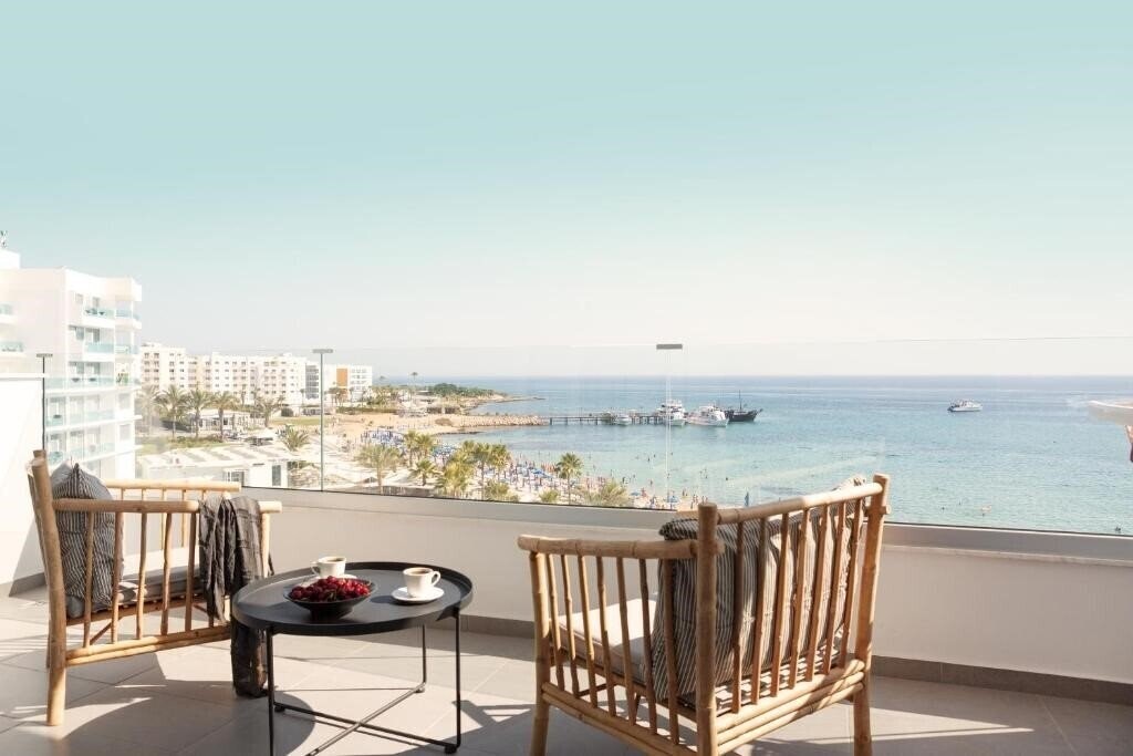 Вид Sunprime Protaras Beach 4*