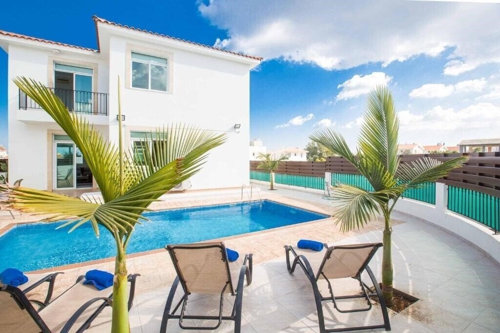 Панорама Mesogios Villas 4*