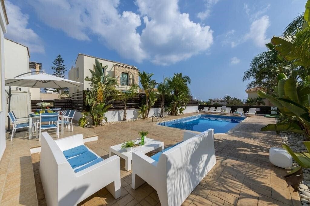 Отель Protaras Villa Alexa 4*