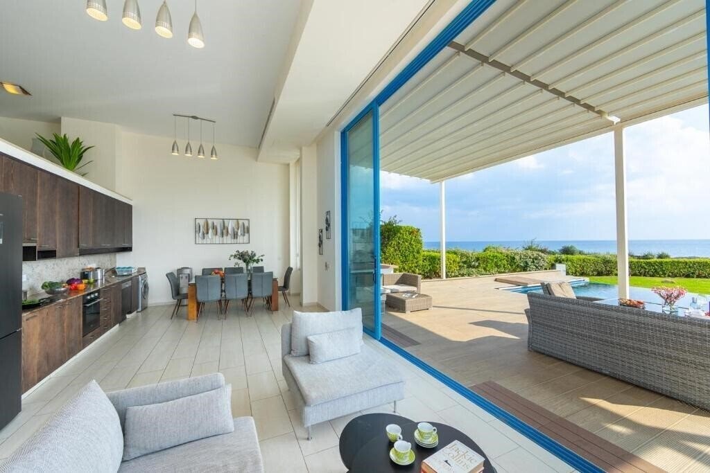 Територія Villa Infinity Protaras 4*