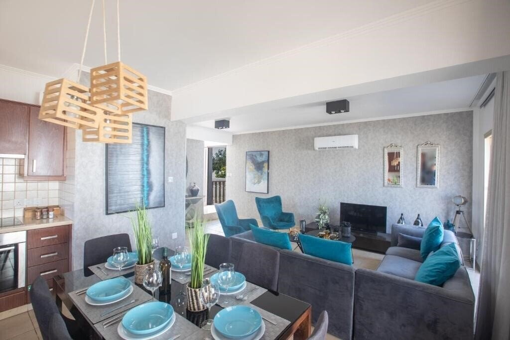 Панорама Tonia Villas 4*