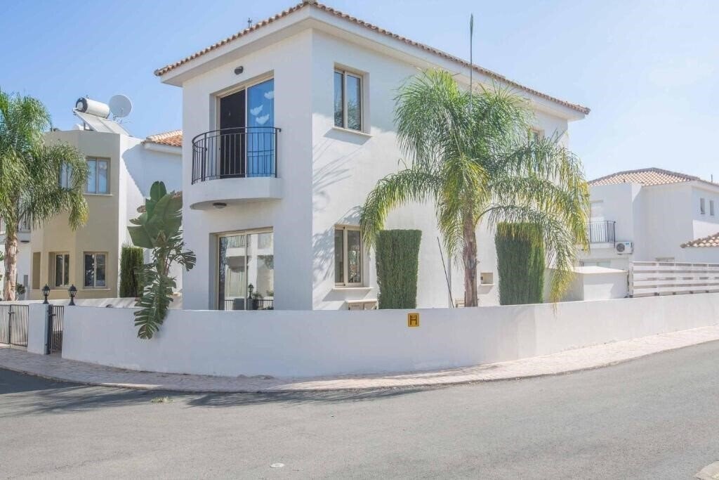 Територія Villa Delia 3*