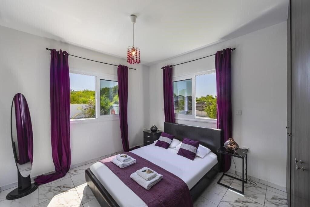 Фото Villa Hollywood 3*