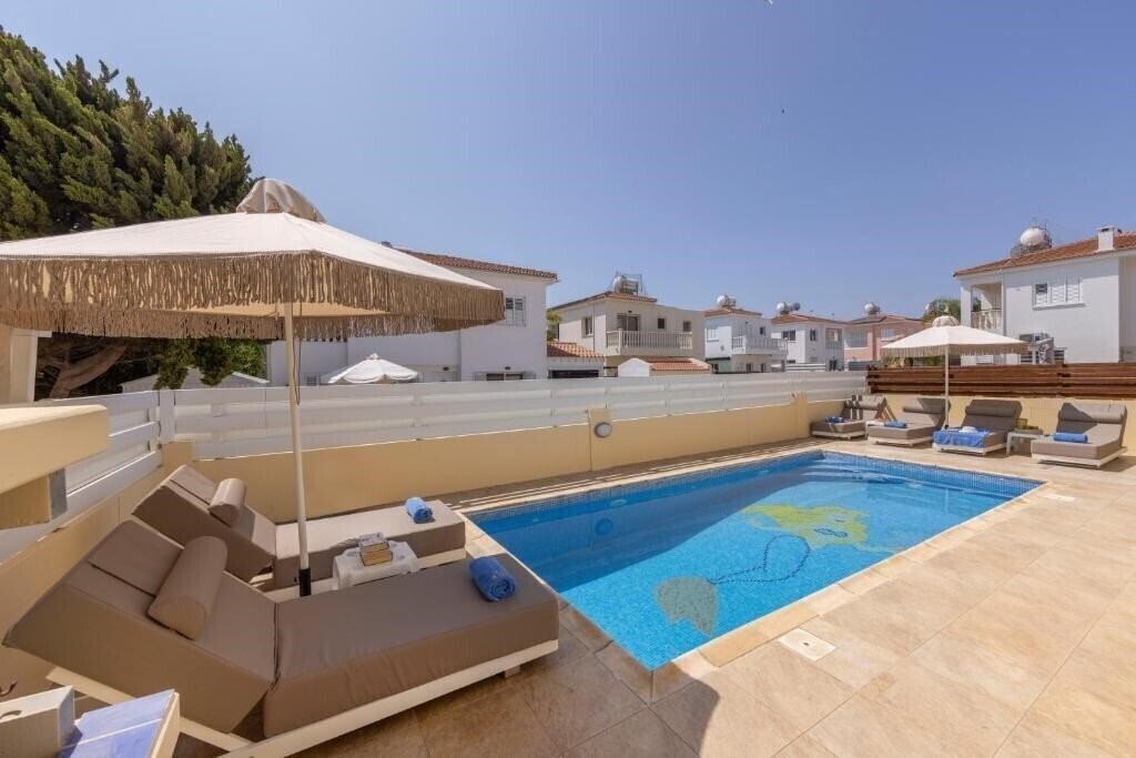 Отель Villa Posidonas 3*