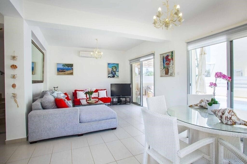 Вид Villa Posidonas Three 3*