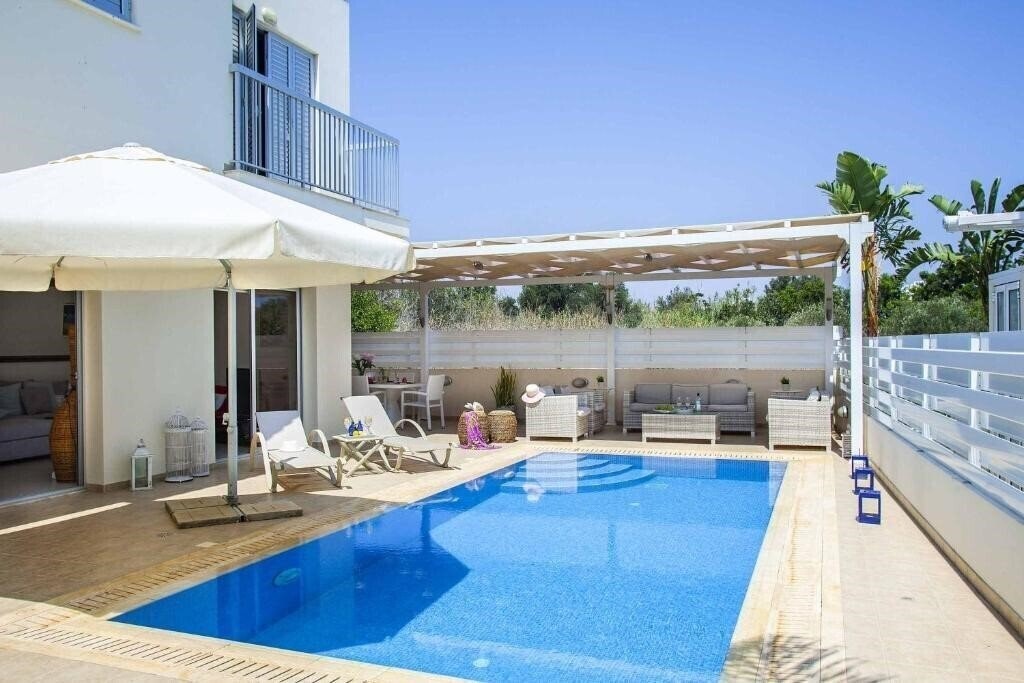 Панорама Villa Posidonas Three 3*