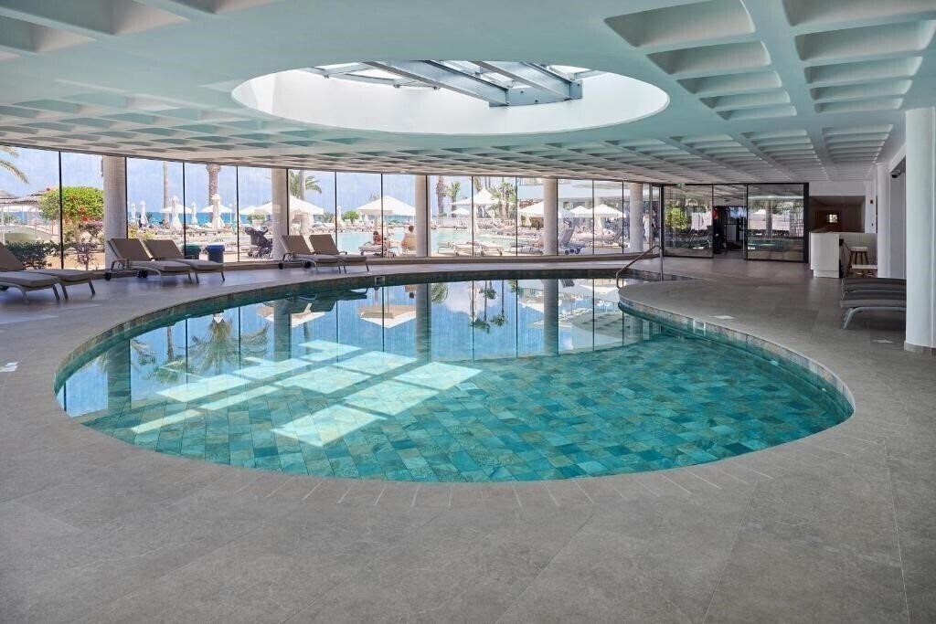 Апартаменты Sunrise Beach 4*