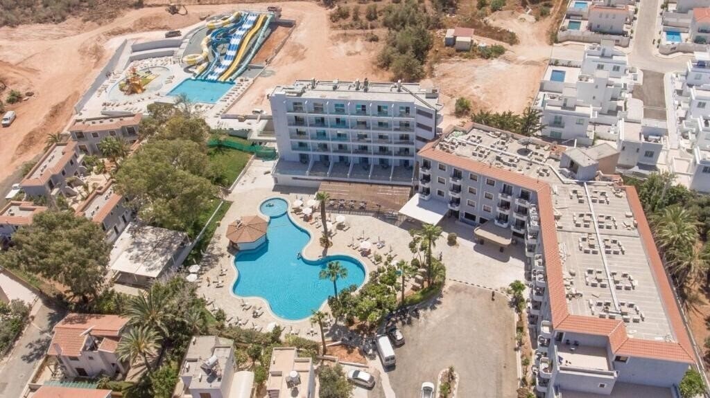 Панорама Narcissos Waterpark Resort 4*
