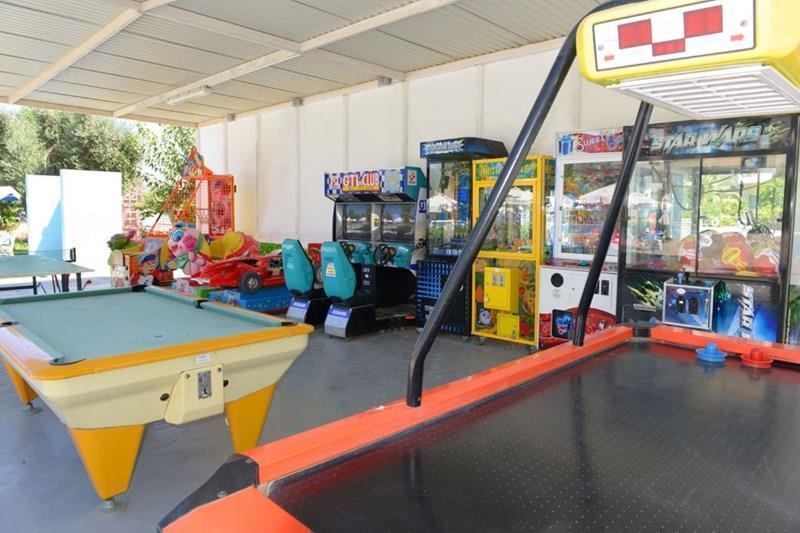 Территория Artemis Apts апартаменты