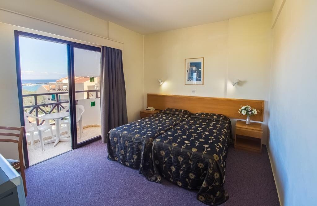 Апартаменти Harrys Hotel 3*