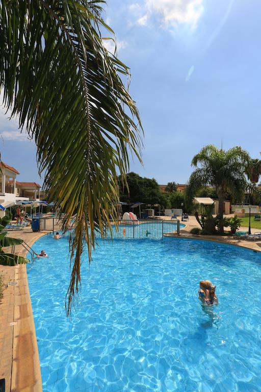 Территория Jacaranda Aparthotel апартаменты