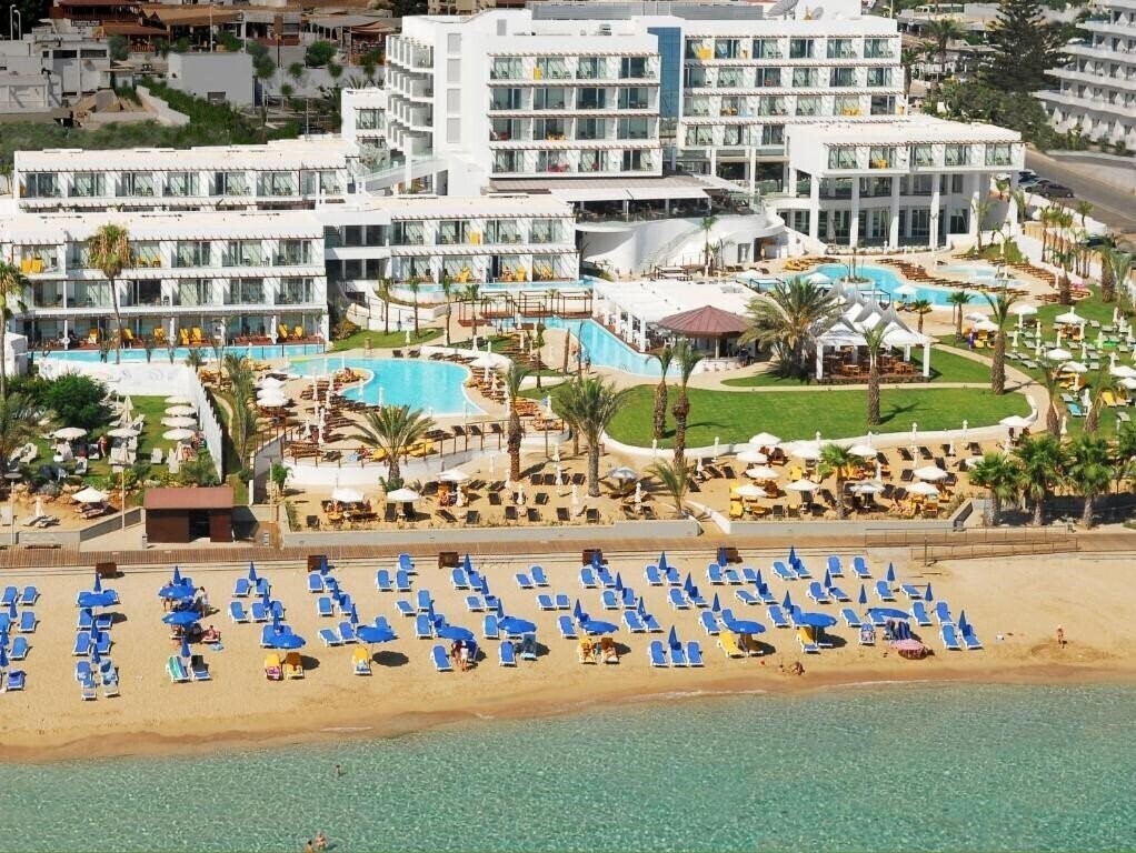 Вид Sunrise Pearl Hotel & SPA Cyprus 5*