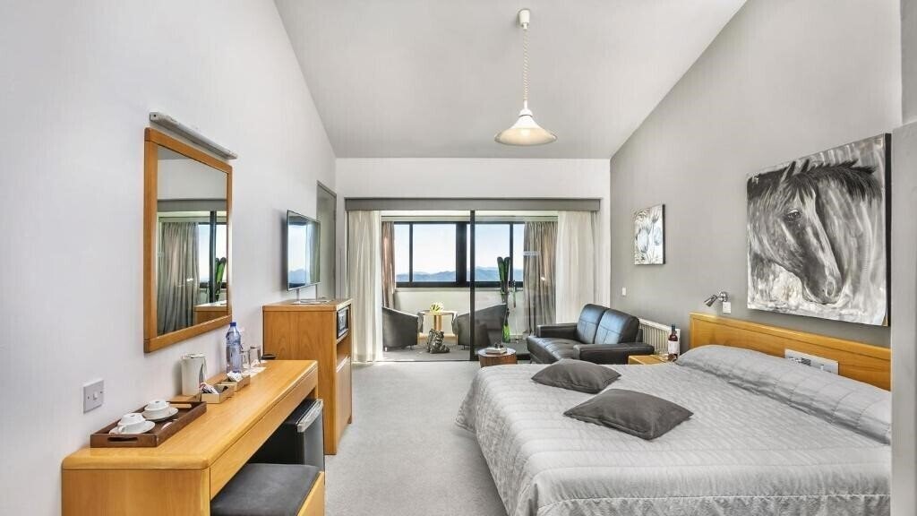 Вид Troodos Hotel 3*