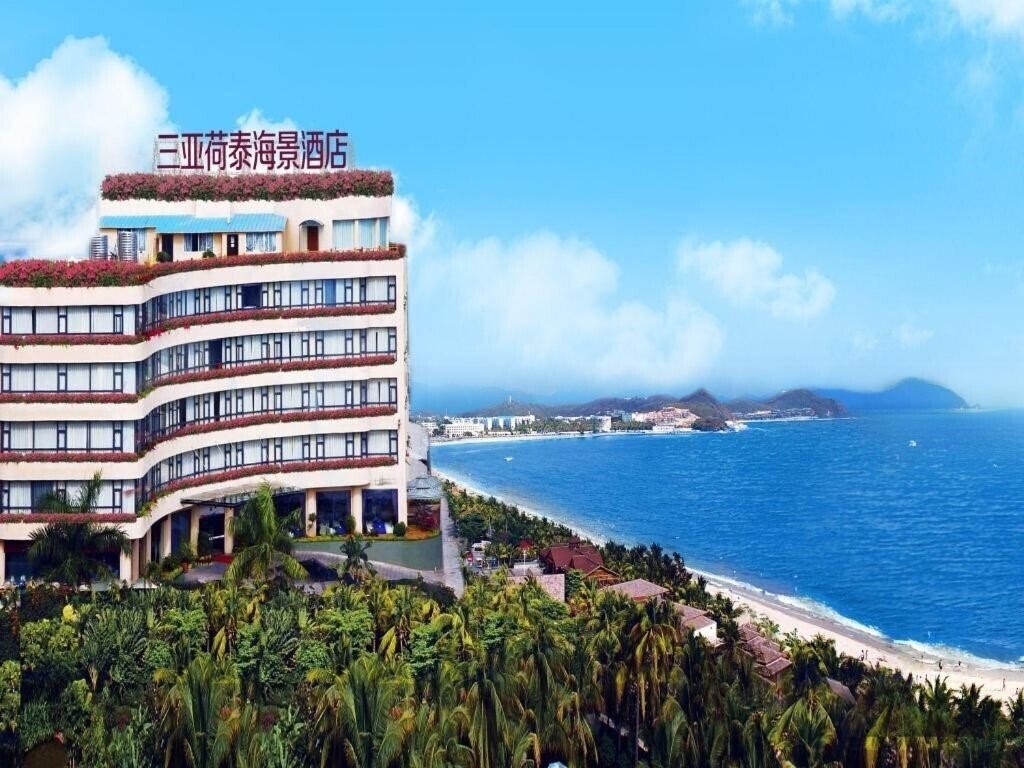 Отель Luyi Seaview Hotel 3*