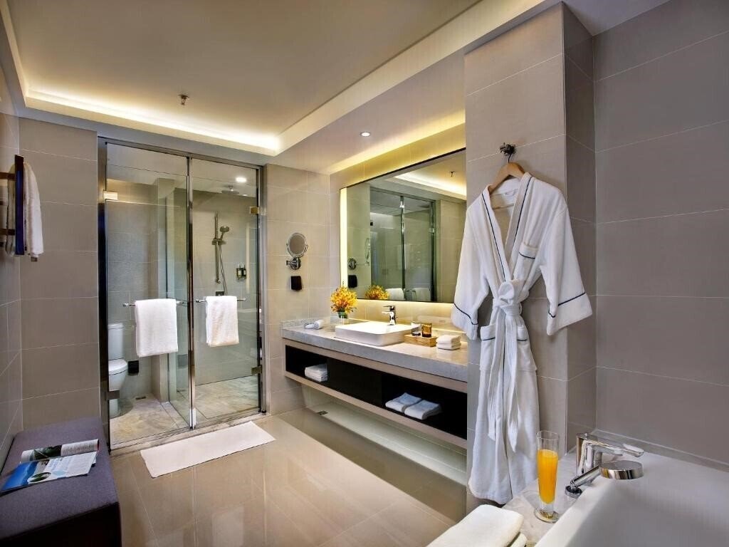 Фотография Mercure Hotel Dalian Friendship Square 4*