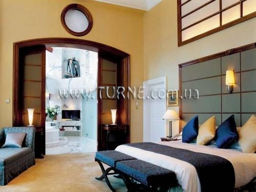 Панорама Newton Inn North Point 3*