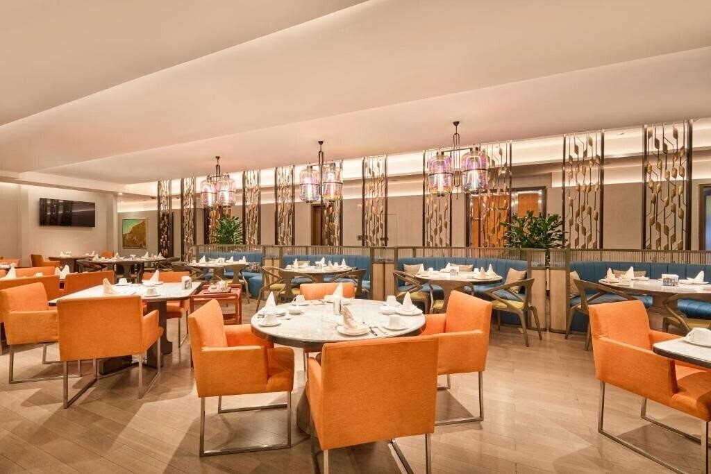 Фотографія Four Points by Sheraton 5*