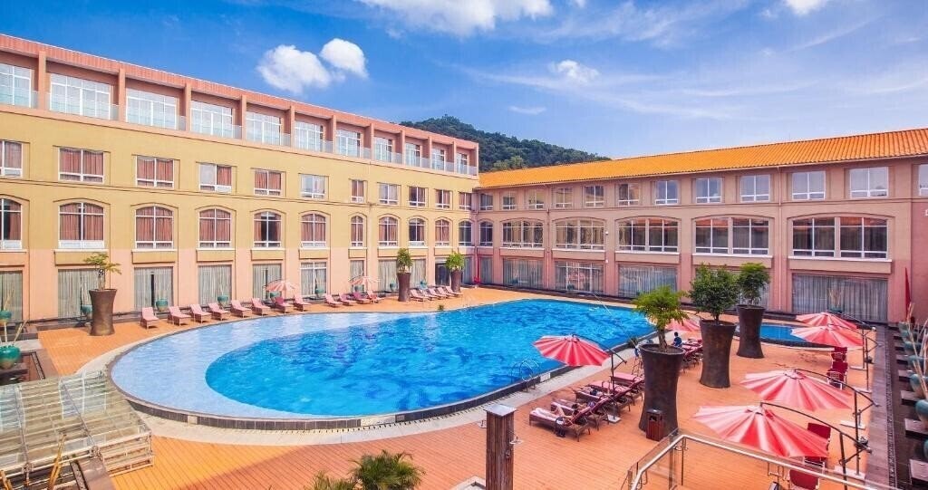 Фотография Easeland Hotel 4*