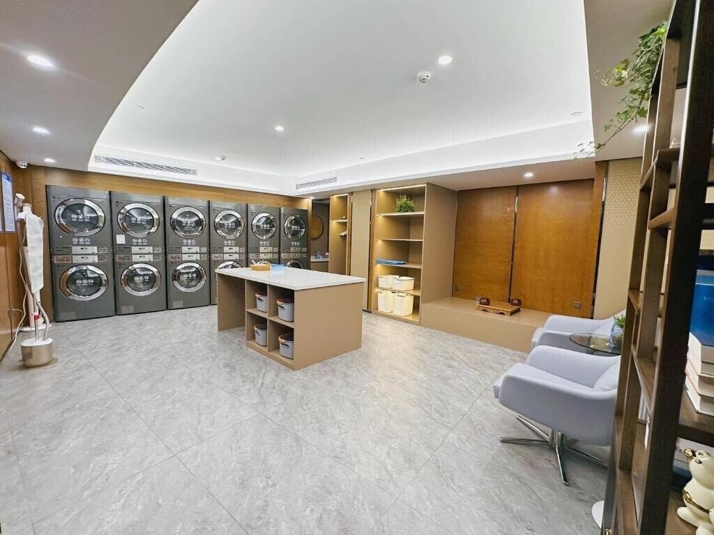 Апартаменты Guangzhou Ocean Hotel 4*