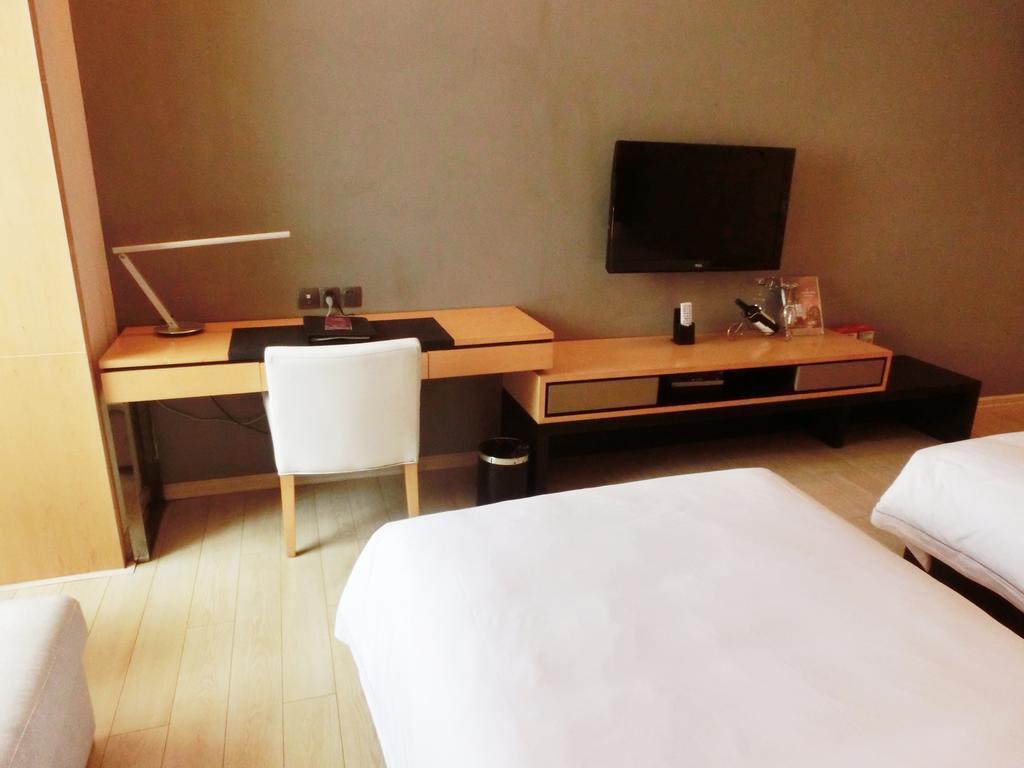 Територія J Hotel (ex. Azure Resort) 4*