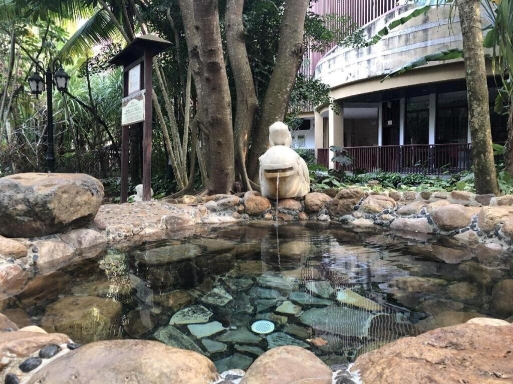 Апартаменты Pearl River Nantian Hot Spring Resort Sanya 5*