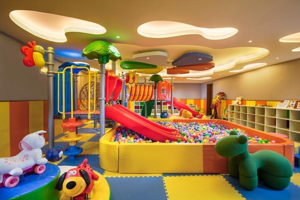 Апартаменти Aloha Oceanfront Suite Resort 5*